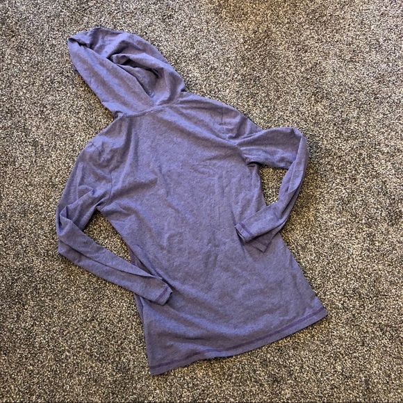 🍂Puma long sleeve hooded tee - Picture 4 of 4